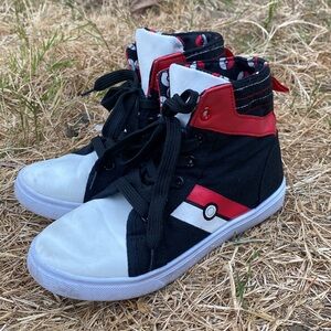 Pokémon Nintendo high top Sneakers boys size 2